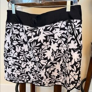 Lands' End Black and White Floral Swim Skirt